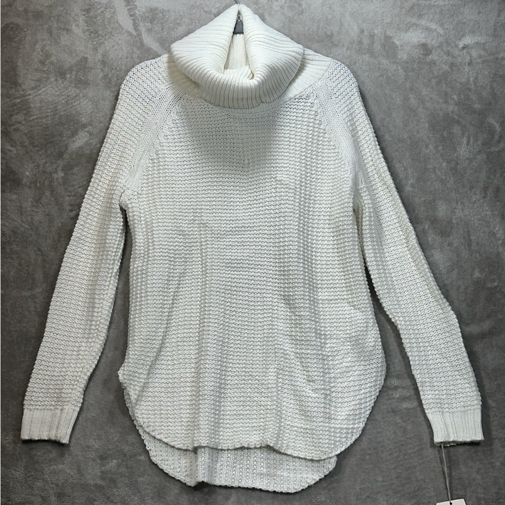 New Day Cozy comfy White waffle knit Turtleneck Sweater size S new with tags
